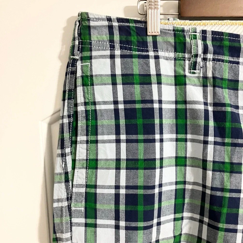 GAP 100% Cotton Plaid Mid Rise Flat Front Chino Short Green Men's 38
